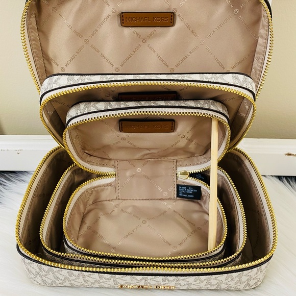 Michael Kors Travel Cubes & Jewelry Case Set - Picture 6 of 15